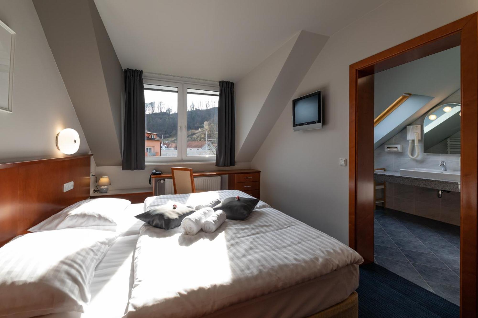 Hotel Spica Lasko ห้อง รูปภาพ